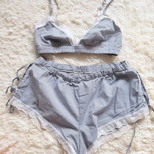 Colsie Black Striped Pajama Set with Lace Trim